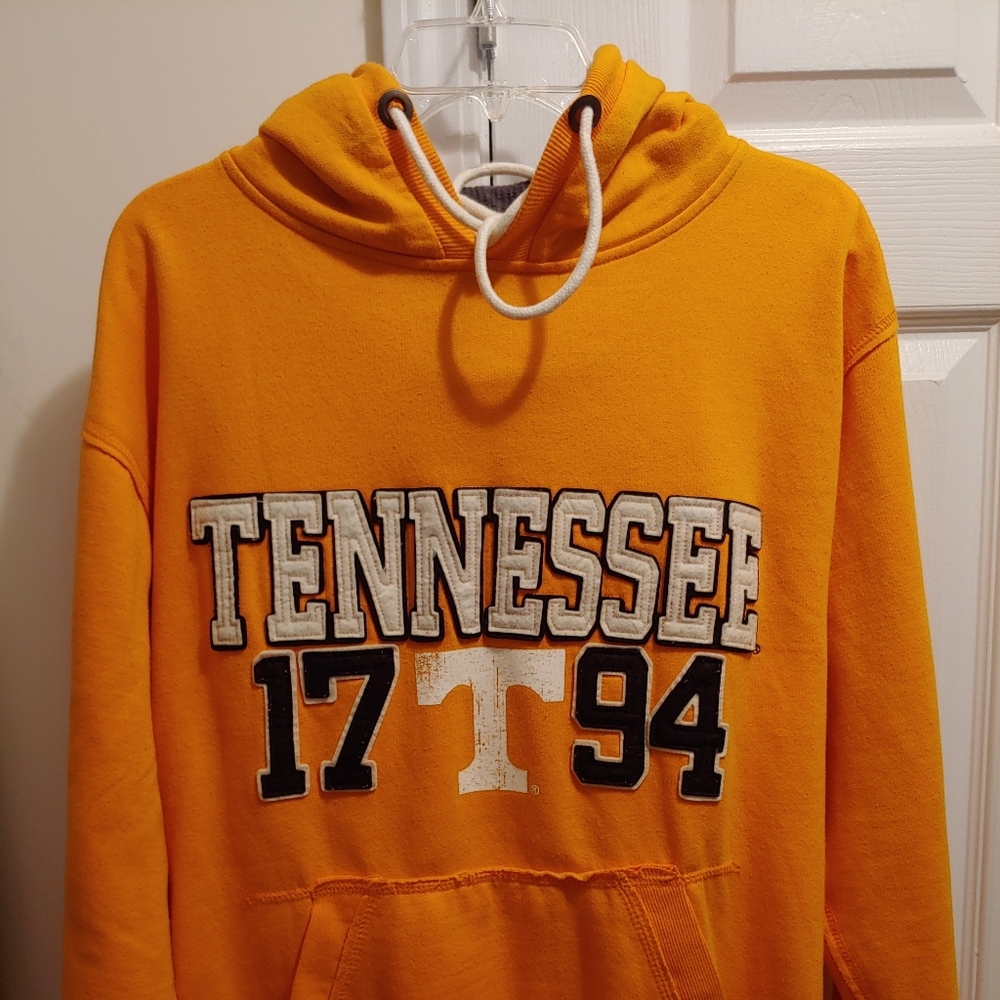 Tennessee Volunteers Men's Orange Embroidery and stitched Pullover Hoodie